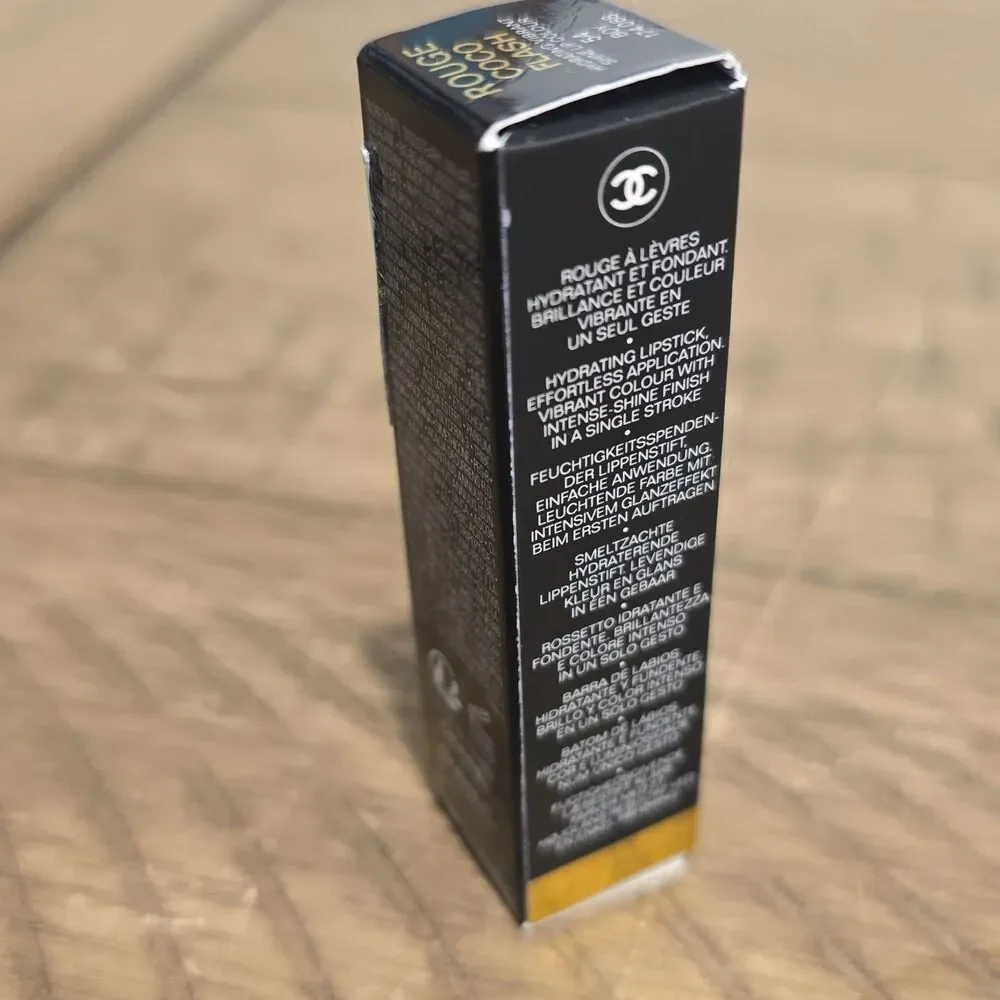 CHANEL rouge coco